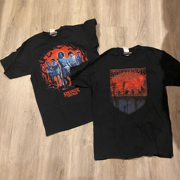 Medium Stranger Things Tees - Picture 4 of 4